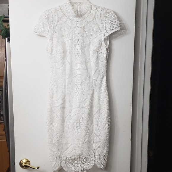 Bisou Bisou Dresses & Skirts - Bisou Bisou White Lace Dress Size: 8